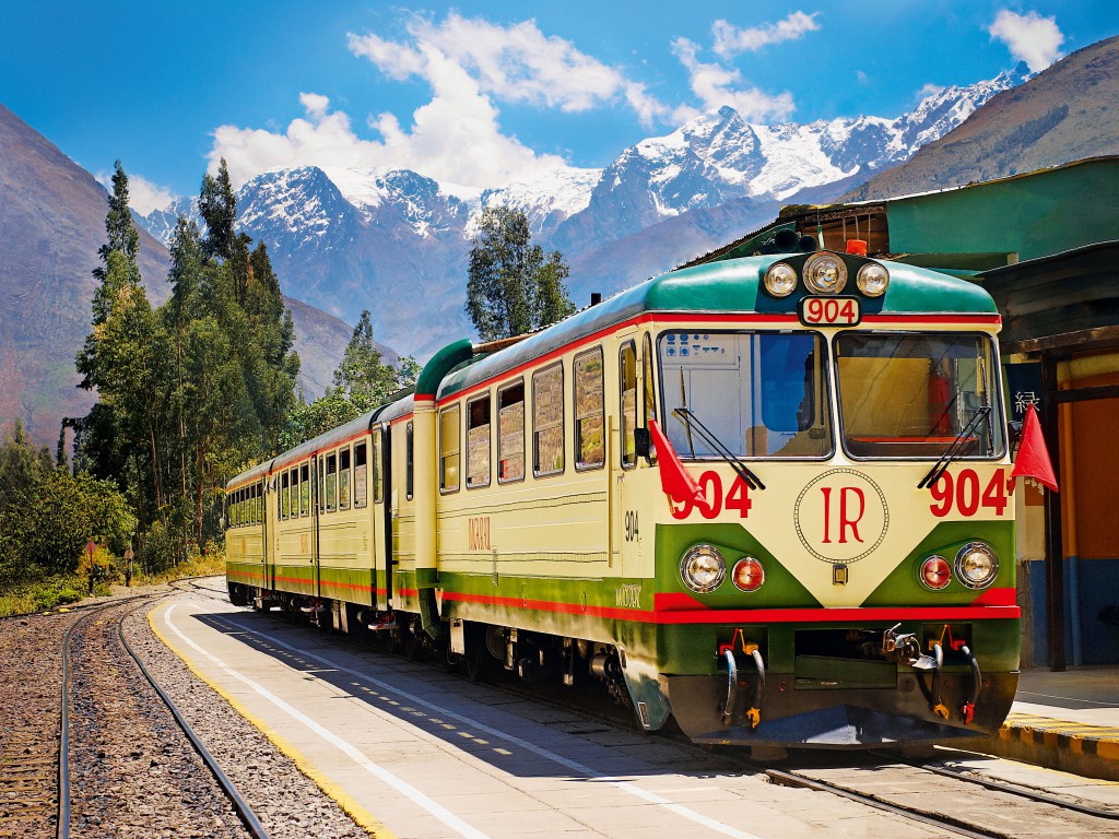 Inca-Rail-Executive-Train