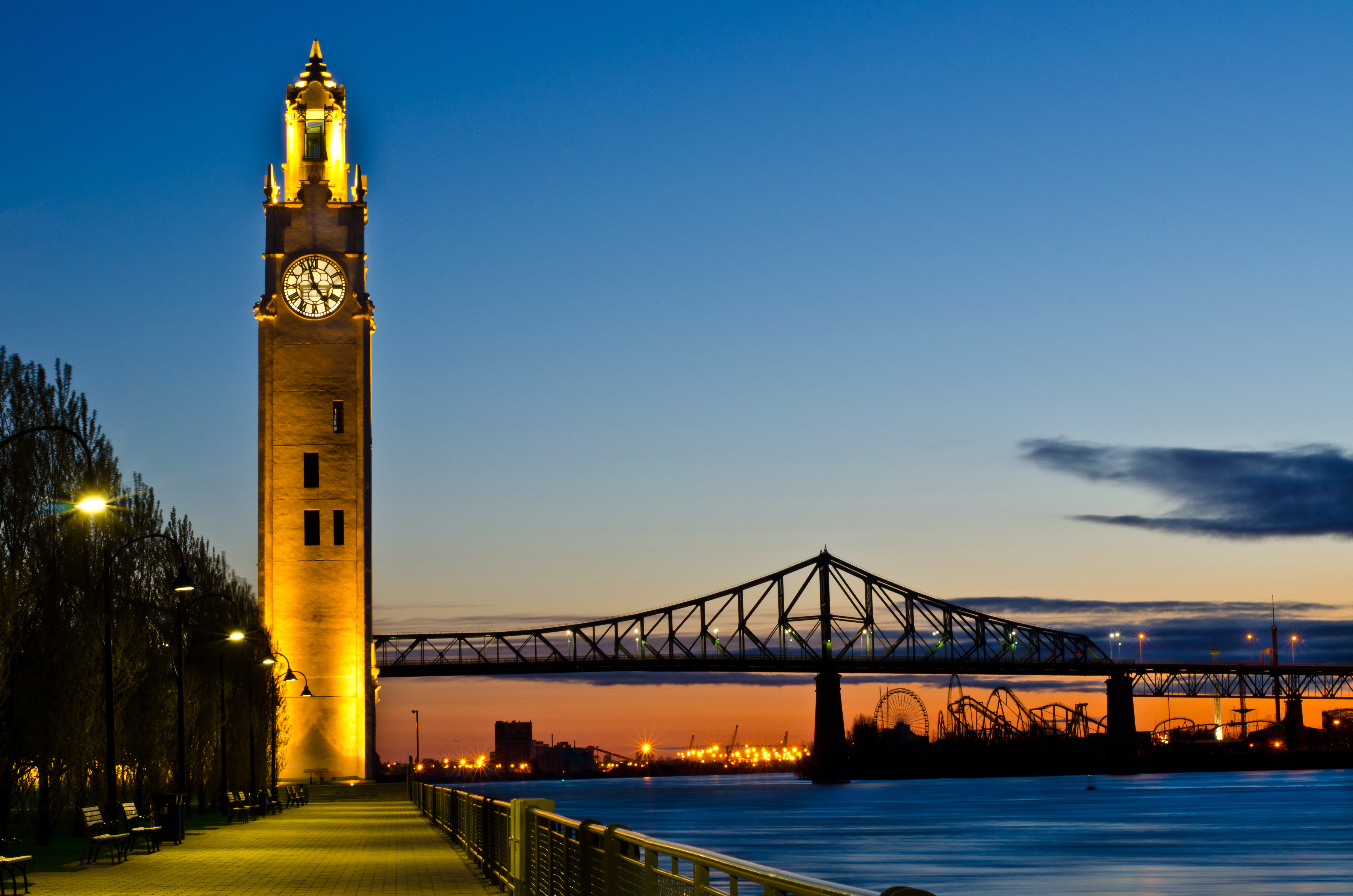 the_montreal_clock_tower_at_sunrise