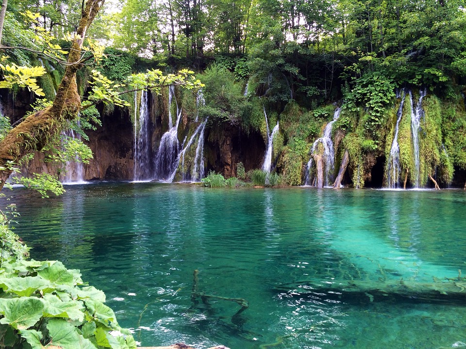 plitvice-lakes-1925269_960_720.jpg
